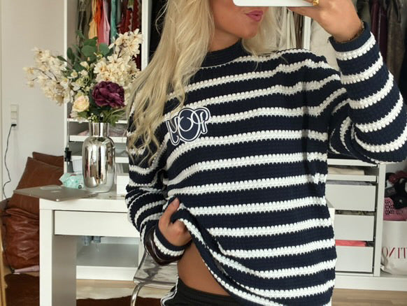 STRIPED KNIT - MARINE BLUE