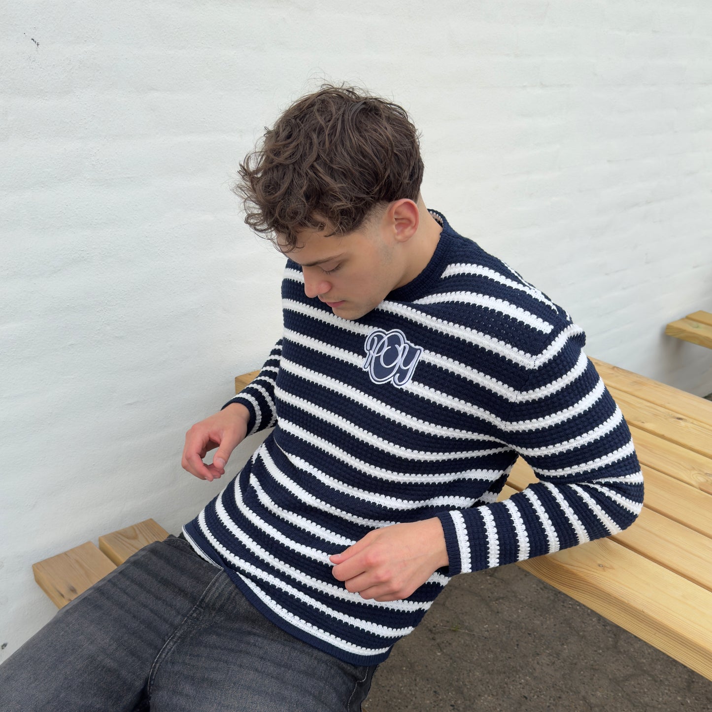 STRIPED KNIT - MARINE BLUE